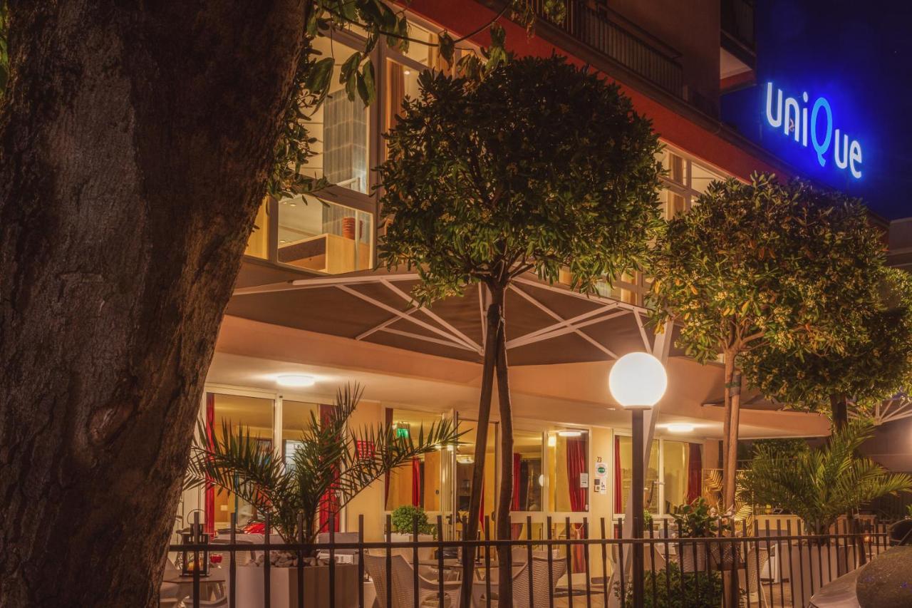 Unique Hotel チェゼナーティコ エクステリア 写真